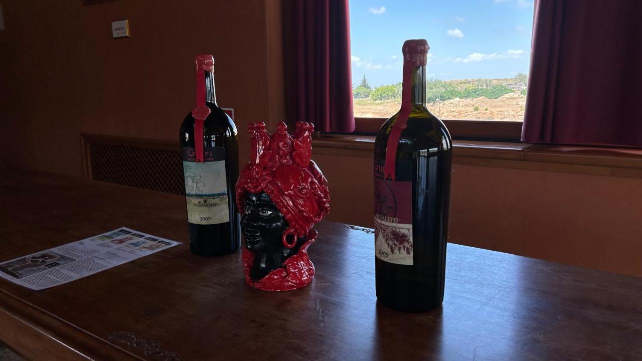 Locanda Gulfi 끼아라몬떼굴피 외부 사진