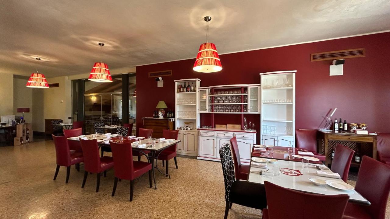 Locanda Gulfi 끼아라몬떼굴피 외부 사진